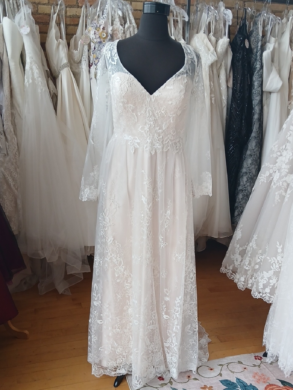 Lace Long-Sleeve A-Line Boho Wedding Dress Size 22W